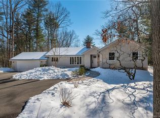 93 Reverknolls, Avon, CT 06001
