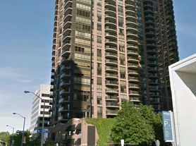 33 Sheppard Ave E