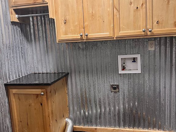 LaundryRoom_07182024