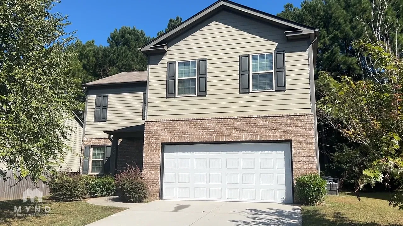 4 bed, 2.5 bath, 2288 sqft, $2,365 — Photo 1
