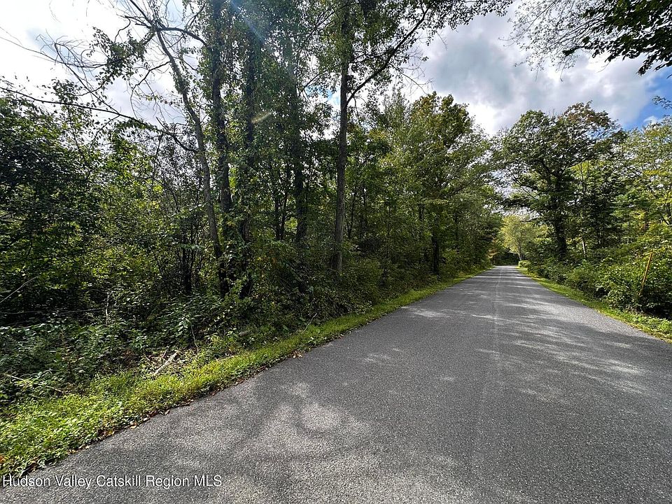 2nd image of 19 Kelly Road