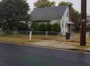 2808 Manoff Rd, Halethorpe, MD 21227