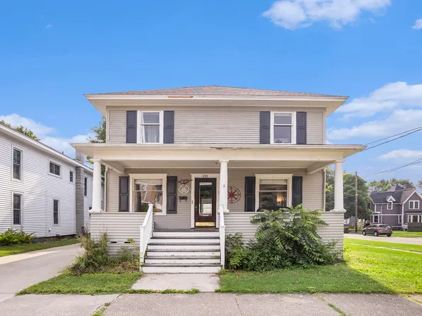 221 S Eagle St, Marshall, MI 49068