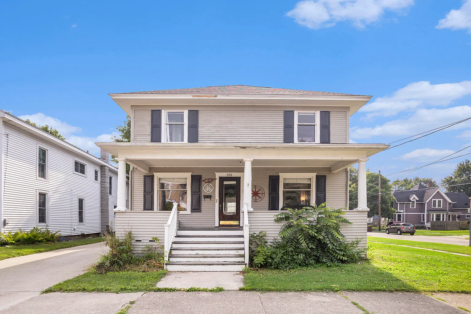 221 S Eagle St photo 1