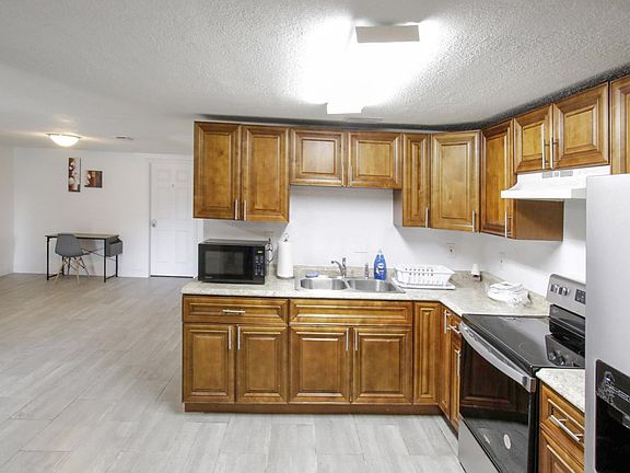 3rd image of 1320 Warrington Way #14246390