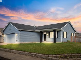 6023 Mondavi Ln, Eugene, OR 97402