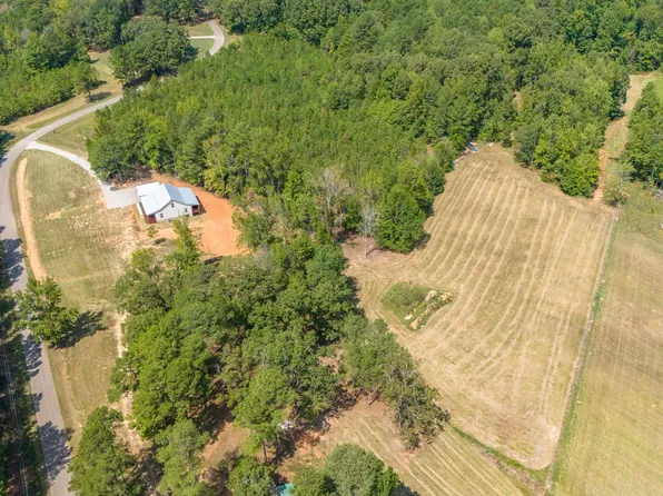 1375 Gin Rd, Michie, TN 38357