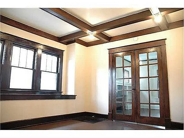 3315 Broadway St photo 1