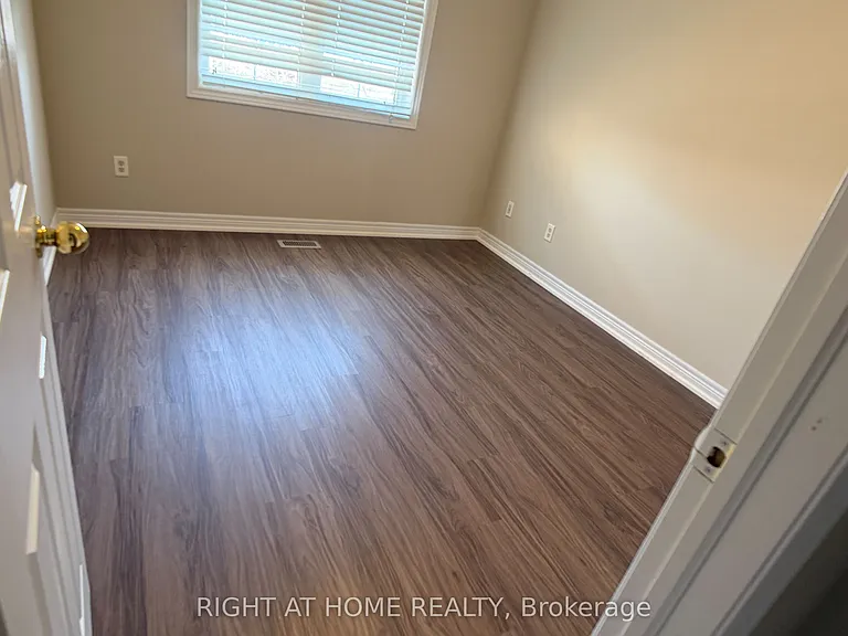 476 Mahogany Ct — Photo 16