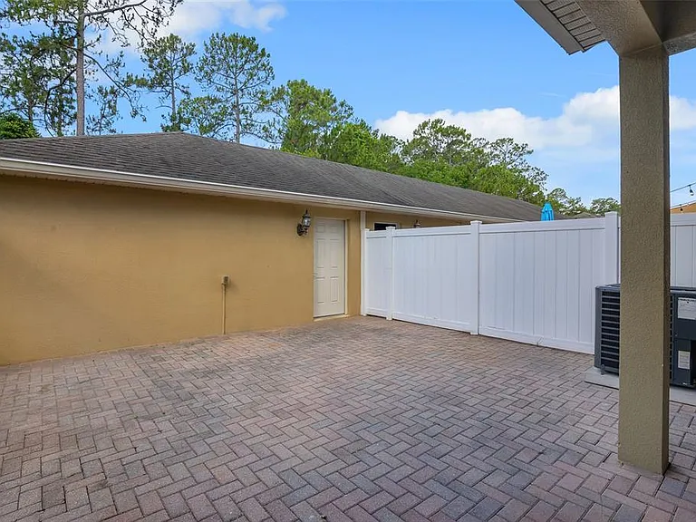 12702 Salomon Cove Dr — Photo 18