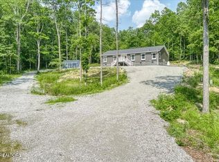 101 Woods Hollow Ln, Crossville, TN 38571