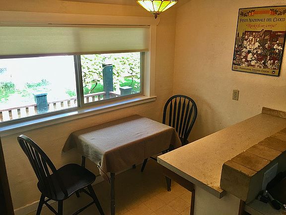 Breakfast nook window view