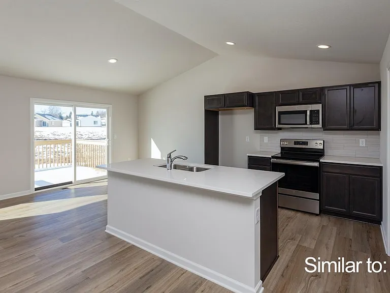 6466 NW 11th Ct — Photo 2