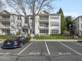 527 Saint Andrews Pl, Englishtown, NJ 07726