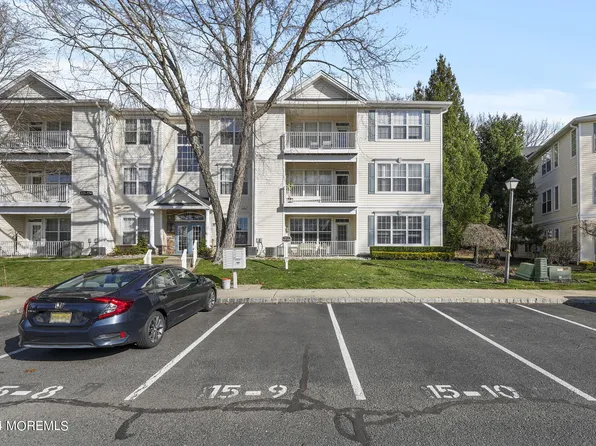 527 Saint Andrews Place, Manalapan, NJ 07726