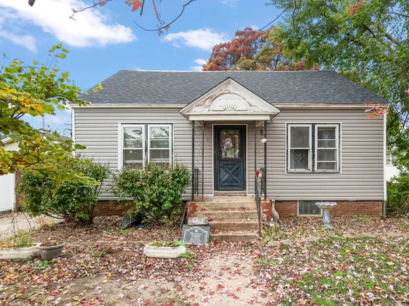 780 Water St, Hobart, IN 46342