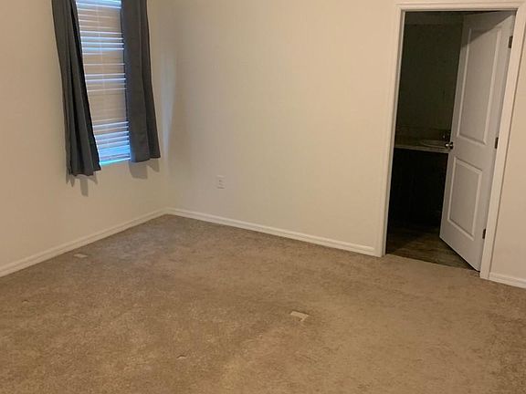 4th image of 3037 Nova Scotia Way