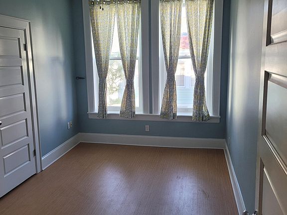 5th image of 448 Dinwiddie St APT 201