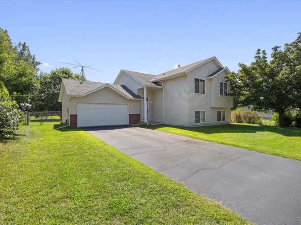 4003 Willowwood St SE, Prior Lake, MN 55372