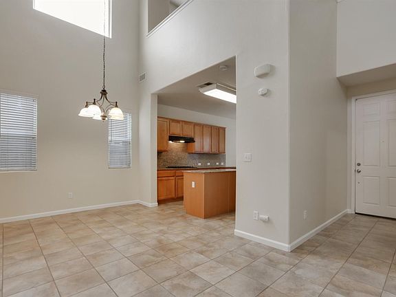 4th image of 1416 N Asciano Ct