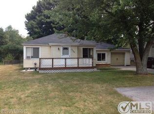 3324 Black Creek Rd, Muskegon, MI 49444