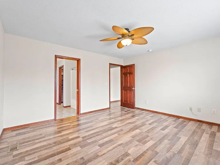 3510 Flowing Brook Dr — Photo 21
