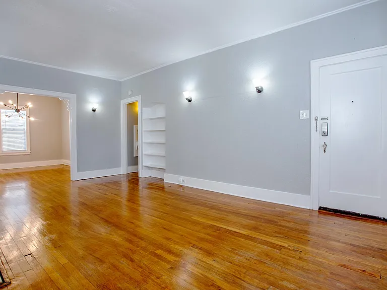 121 E Norwood Ct #1 — Photo 5