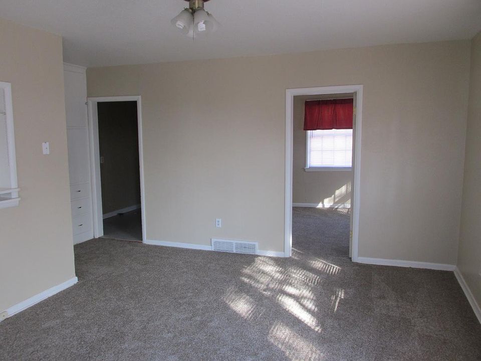 2nd image of 2220 Cheyenne Ave