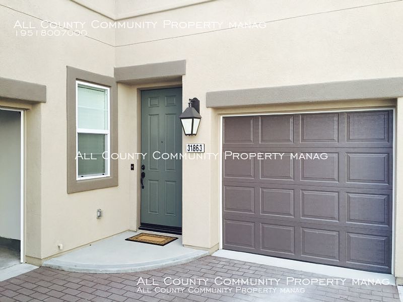 1st image of 31863 Calle Brio