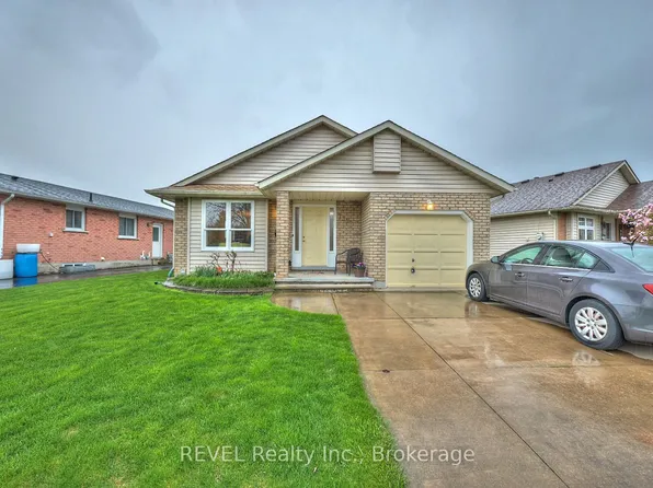 7395 Alex Ave, Niagara Falls, ON L2G 7V1