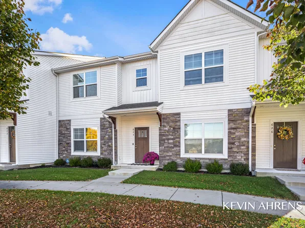 624 Bedford Falls Dr, Sparta, MI 49345