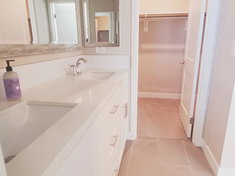 10816 Horizons Dr — Photo 36