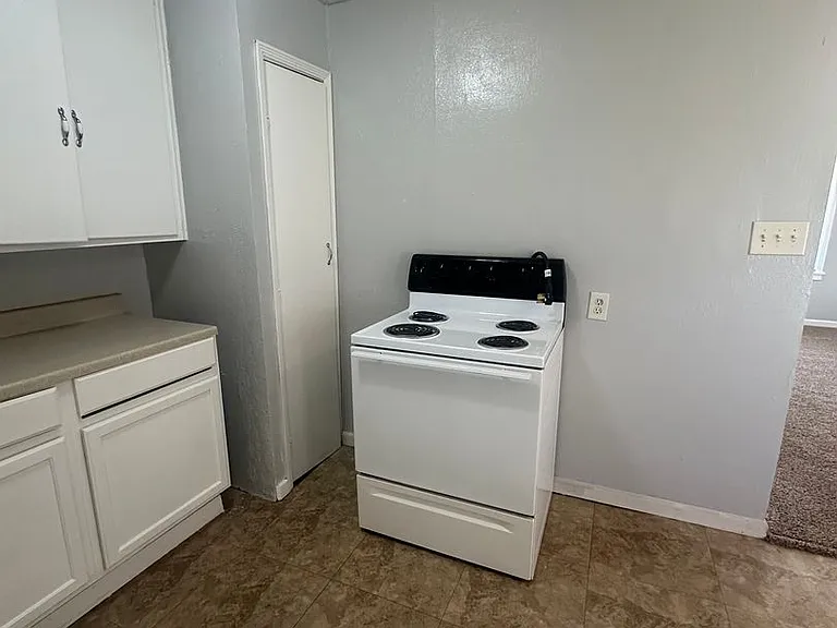 125 E Northrup Dr — Photo 18