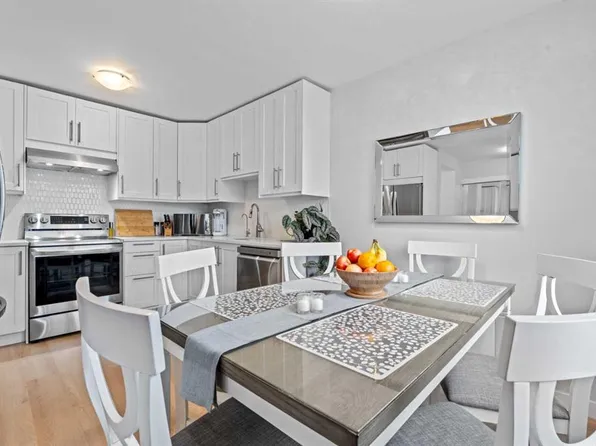 6020 N Temple Dr NE #52, Calgary, AB T1Y 4R5