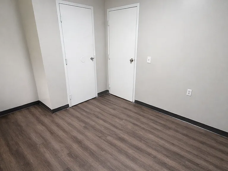 1C Bedroom 1