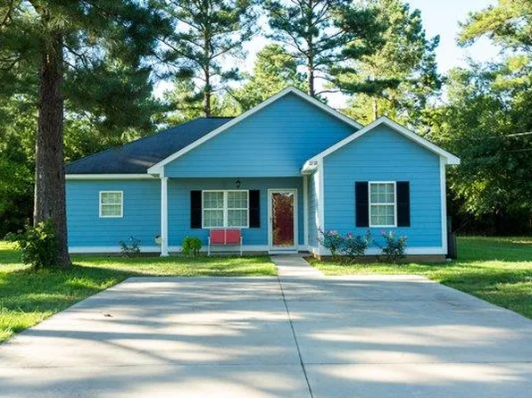 1278 Georgia Ave SE, Dawson, GA 39842