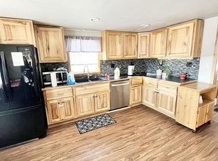 102 E Commerce St, Cambria, WI 53923