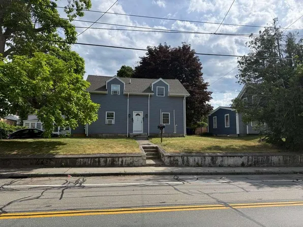1928 Smith St, North Providence, RI 02911