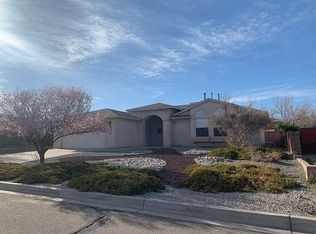 7205 Sunlight Peak Dr NE, Rio Rancho, NM 87144