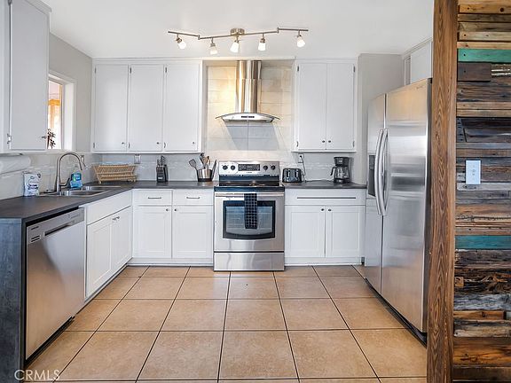 4th image of 61537 Valley View Dr