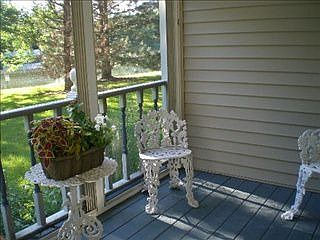 3rd image of 831 Victoria Dr