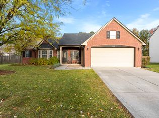 11388 Falling Water Way, Fishers, IN 46037