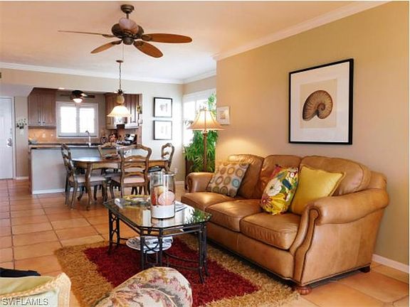 4th image of 901 Collier Ct #5501