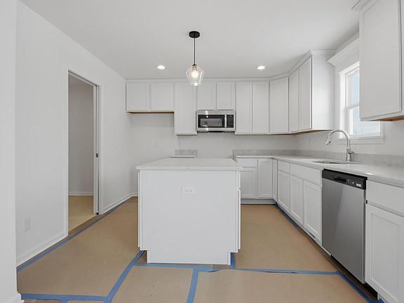 7th image of this home