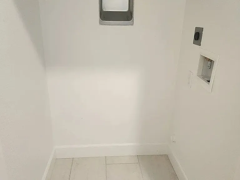 10742 Reeve Ct — Photo 13