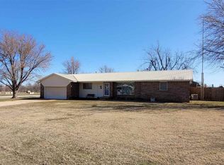 418 SW 3rd St, Lucien, OK 73757