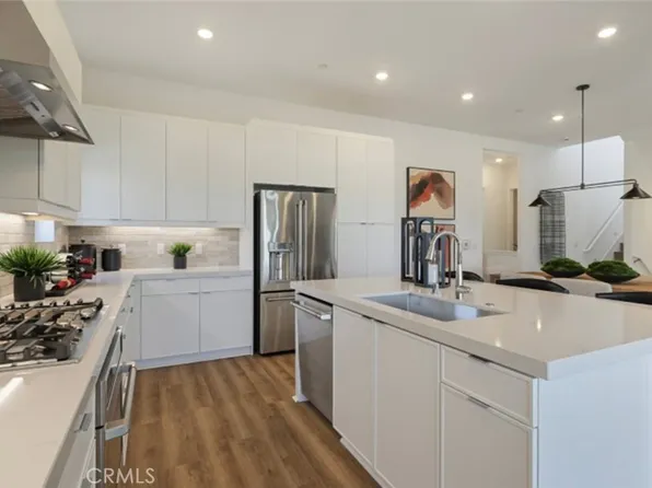 450 Loon, Irvine, CA 92618