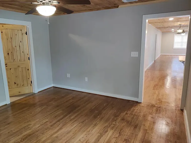 1088 Mapoles St — Photo 19