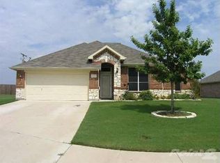 5208 Lake Grove Dr, Grand Prairie, TX 75052