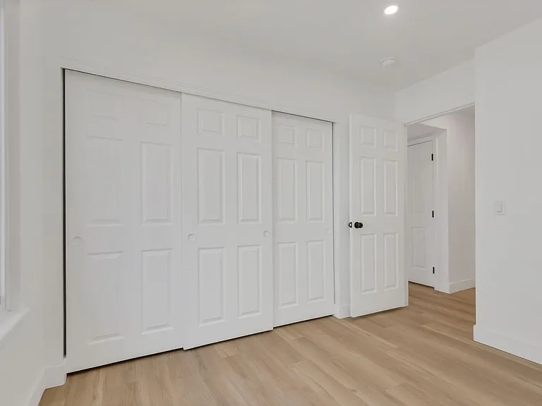 1260 Ascot Ave — Photo 28